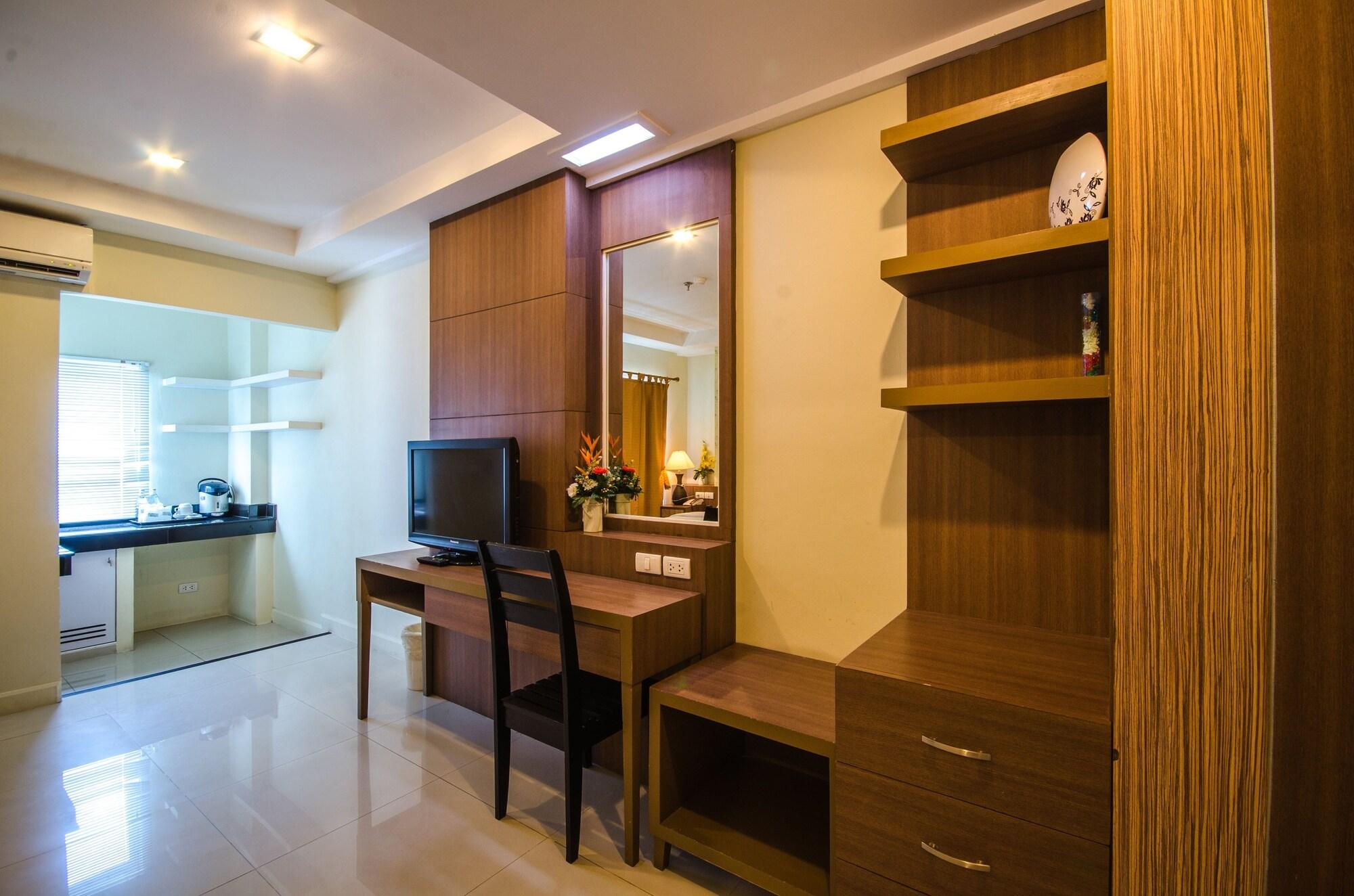 The Platinum Suite Bangkok Eksteriør bilde