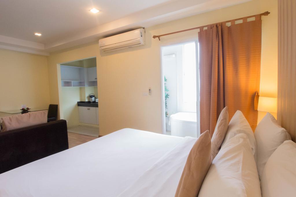 The Platinum Suite Bangkok Eksteriør bilde