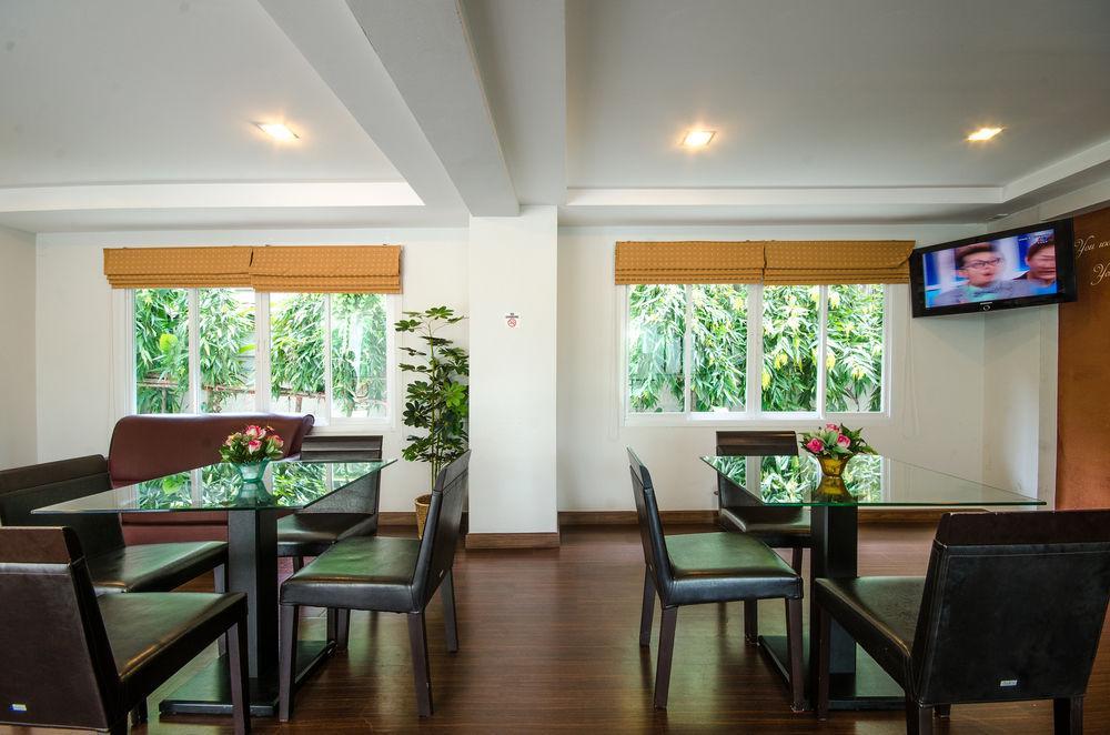 The Platinum Suite Bangkok Eksteriør bilde