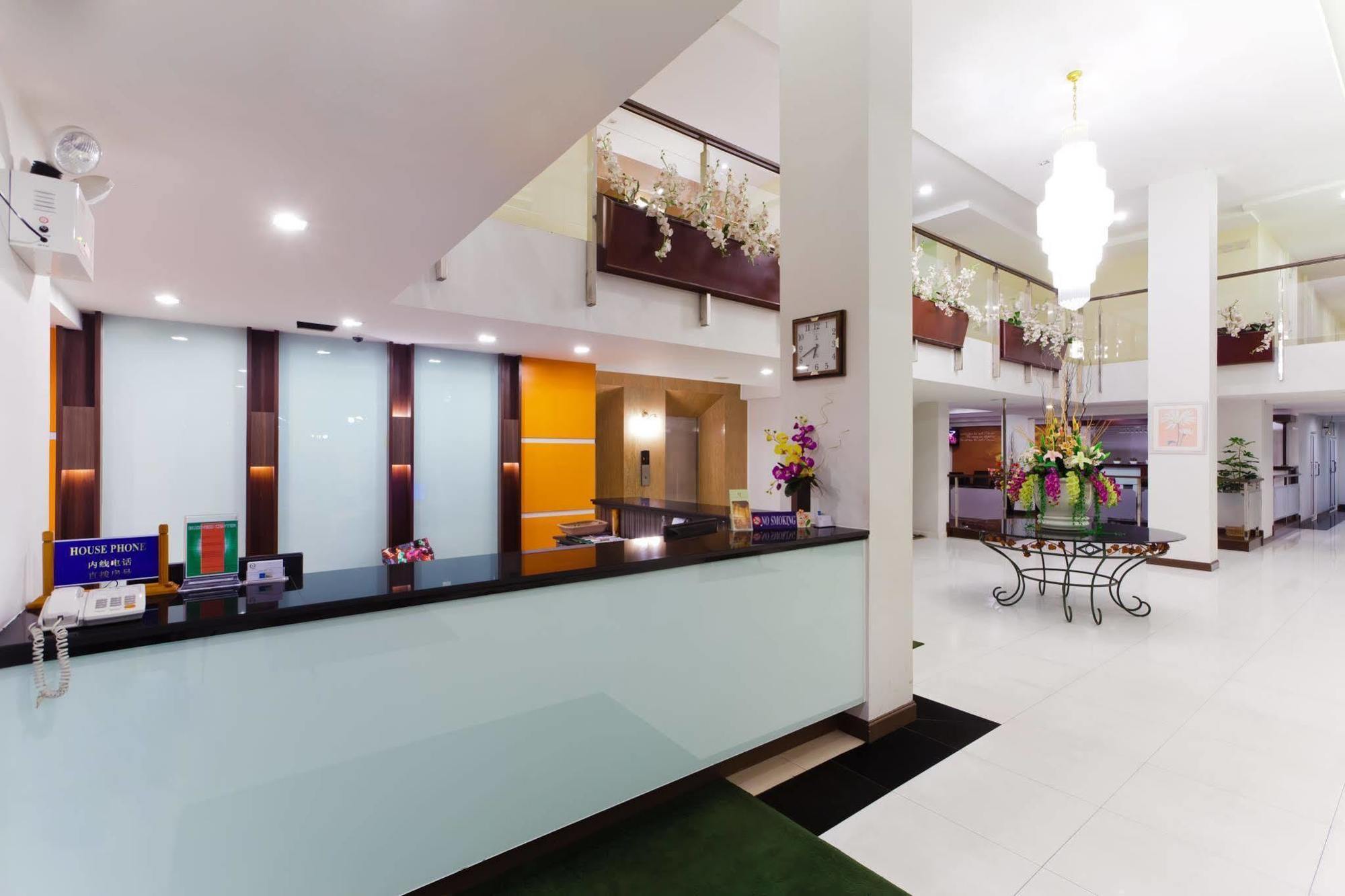 The Platinum Suite Bangkok Eksteriør bilde