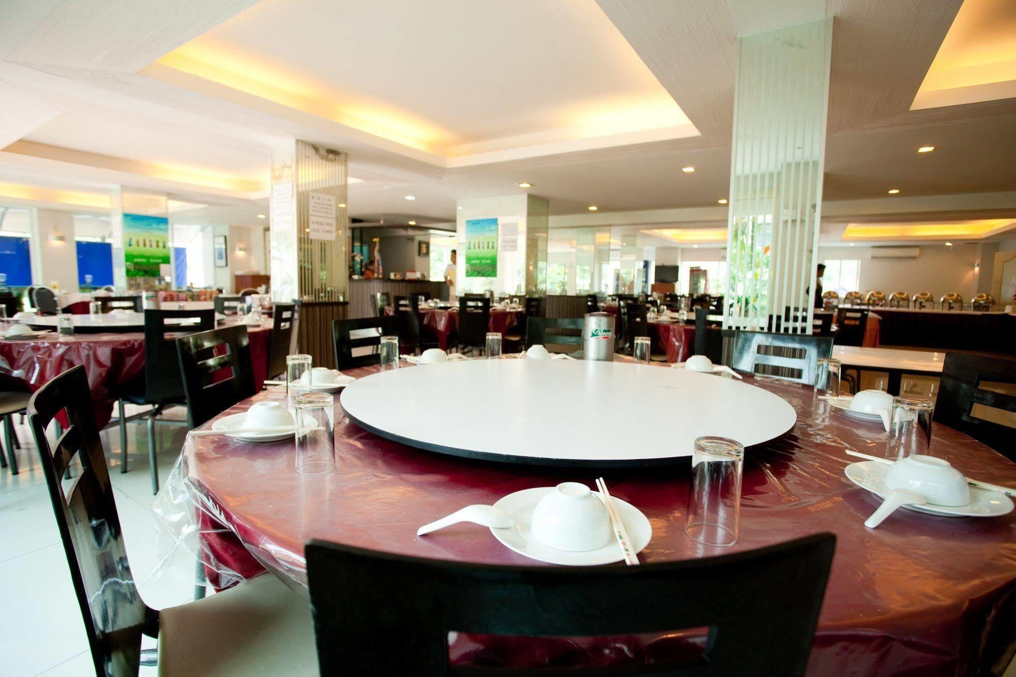 The Platinum Suite Bangkok Eksteriør bilde
